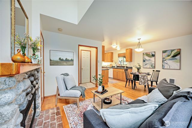 20899 Division Street NE, Indianola, WA 98342