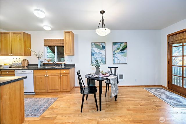 20899 Division Street NE, Indianola, WA 98342