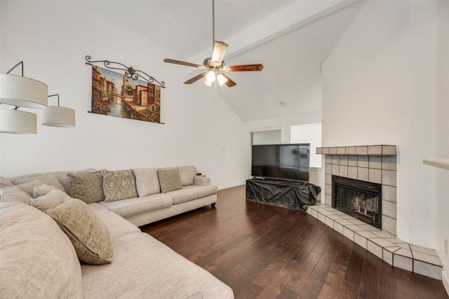 1613 Kingspoint Drive, Carrollton, TX 75007