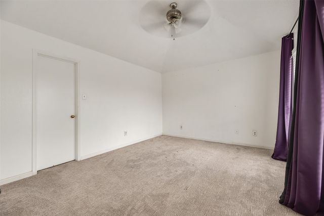 1613 Kingspoint Drive, Carrollton, TX 75007