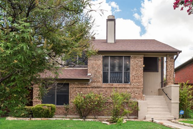1613 Kingspoint Drive, Carrollton, TX 75007