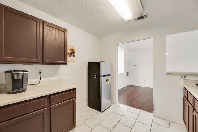 1613 Kingspoint Drive, Carrollton, TX 75007