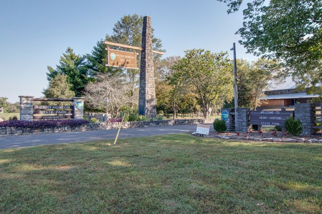 129 Stammer Farms Blvd, Chapel Hill, TN 37034