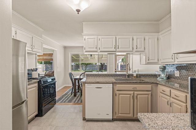 6765 E 26th Place, Tulsa, OK 74129