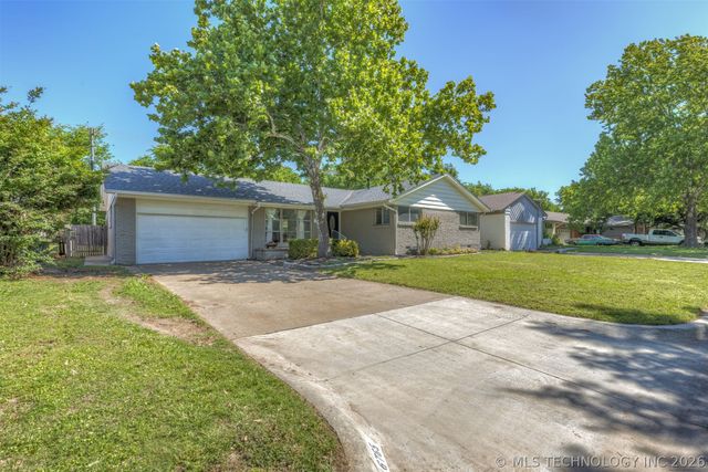 6765 E 26th Place, Tulsa, OK 74129