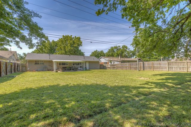 6765 E 26th Place, Tulsa, OK 74129
