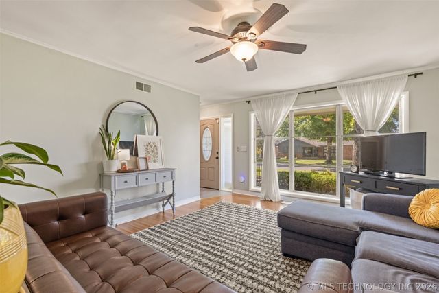 6765 E 26th Place, Tulsa, OK 74129