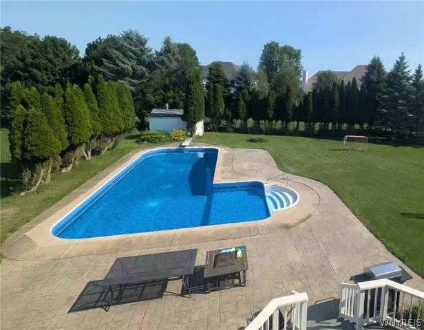 8180 Driftwood Court, Clarence, NY 14221