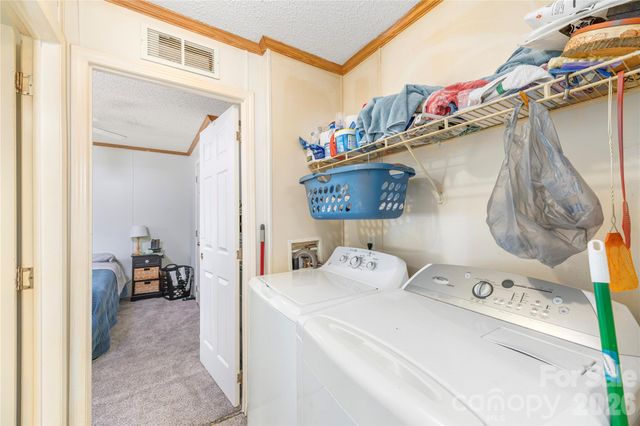 124 Sayles Town Place, Fairview, NC 28730