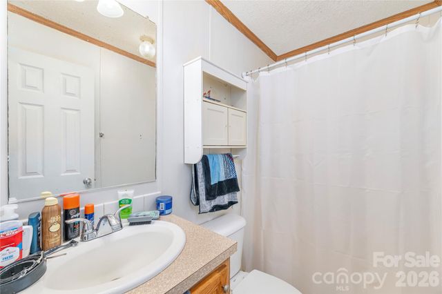 124 Sayles Town Place, Fairview, NC 28730