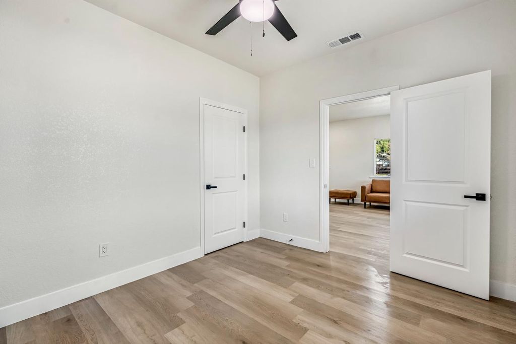 Image 19 of property listing at 306 W Beechwood Avenue, Pinedale, CA 93650