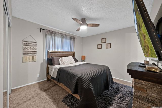 5826 CLIFF WALK DR, San Antonio, TX 78250