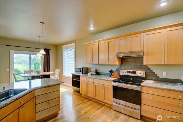 4304 Landmark Drive, Mount Vernon, WA 98274