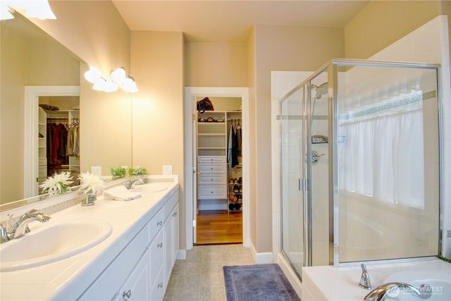 4304 Landmark Drive, Mount Vernon, WA 98274