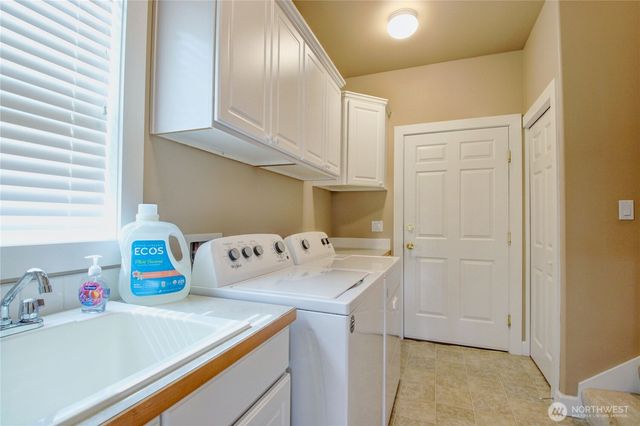 4304 Landmark Drive, Mount Vernon, WA 98274