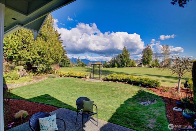 4304 Landmark Drive, Mount Vernon, WA 98274