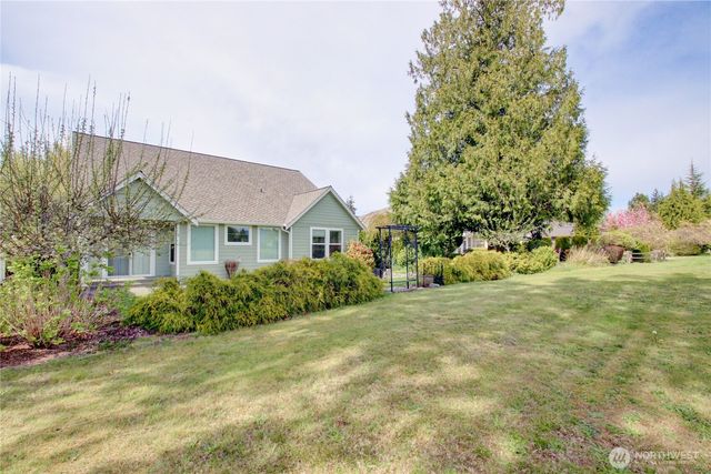 4304 Landmark Drive, Mount Vernon, WA 98274