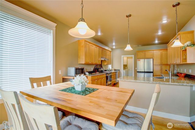 4304 Landmark Drive, Mount Vernon, WA 98274