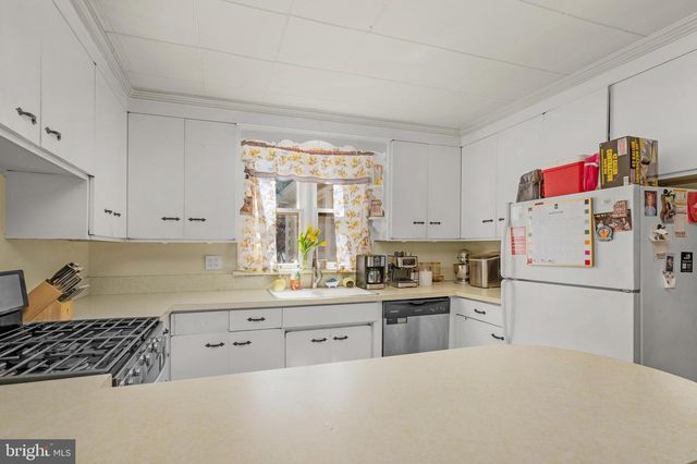 730 MCALLISTER ST, Hanover, PA 17331