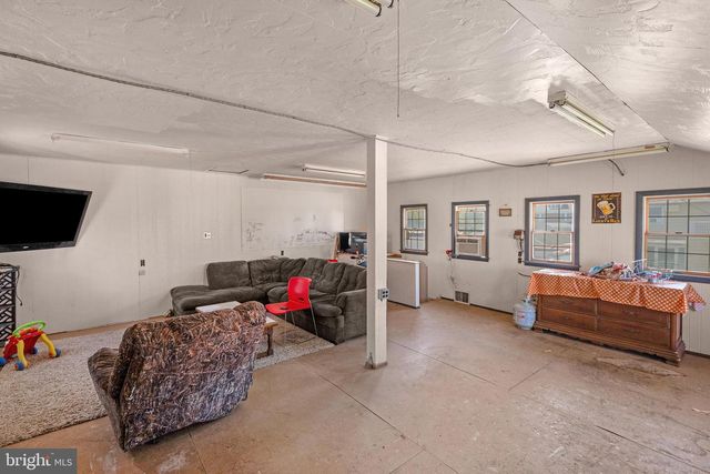 730 MCALLISTER ST, Hanover, PA 17331