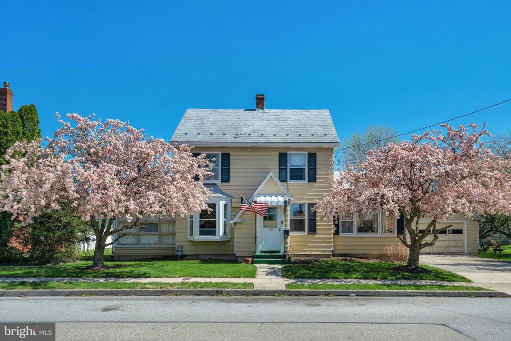 730 MCALLISTER ST, Hanover, PA 17331