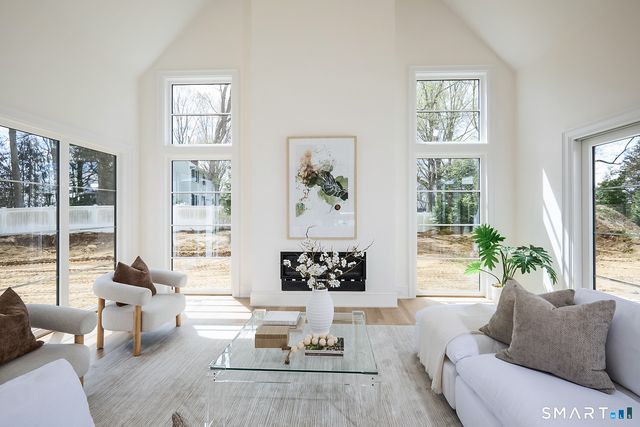 11 Wake Robin Road, Westport, CT 06880