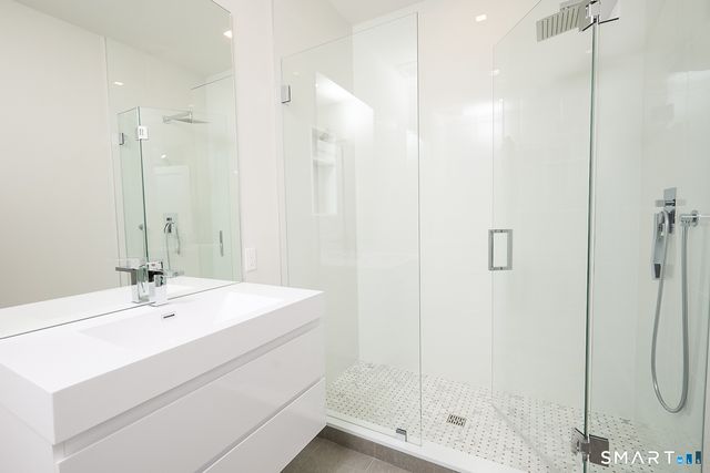 11 Wake Robin Road, Westport, CT 06880