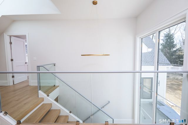 11 Wake Robin Road, Westport, CT 06880