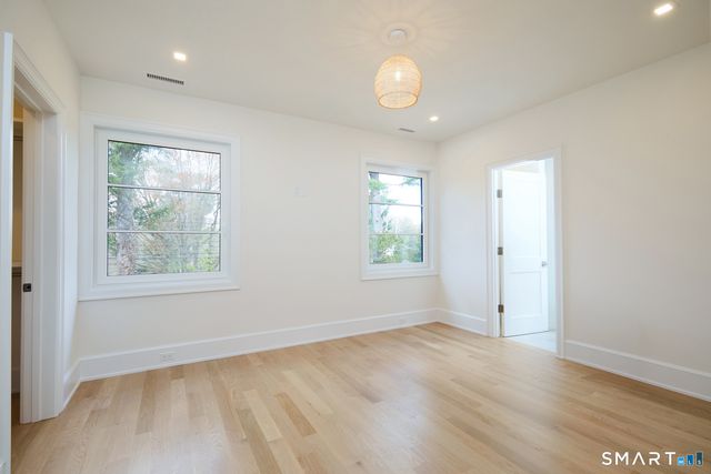 11 Wake Robin Road, Westport, CT 06880