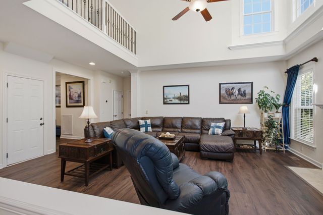 1122 Pin Oak Ln, Brentwood, TN 37027