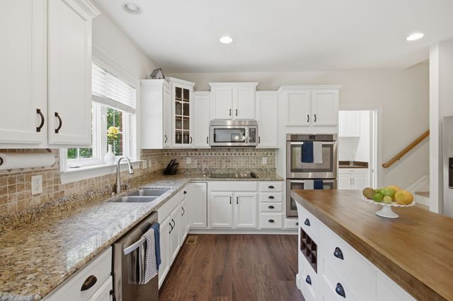 1122 Pin Oak Ln, Brentwood, TN 37027