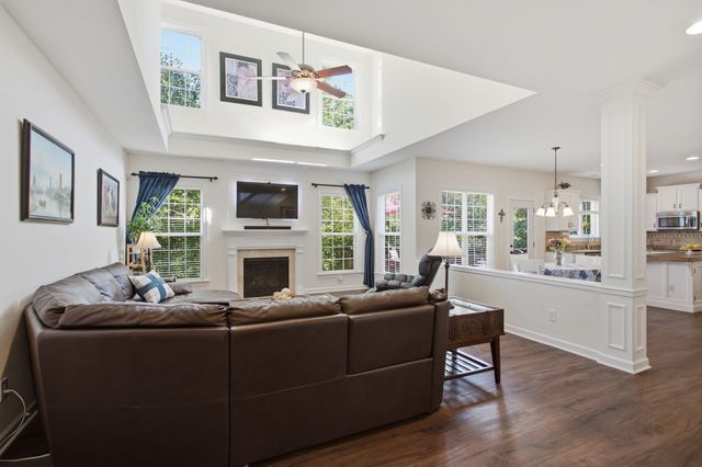 1122 Pin Oak Ln, Brentwood, TN 37027