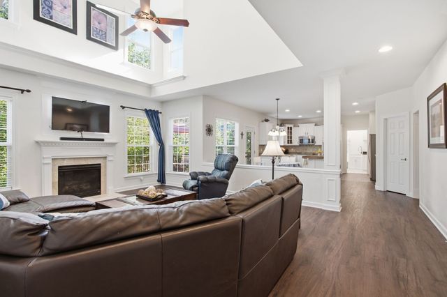1122 Pin Oak Ln, Brentwood, TN 37027