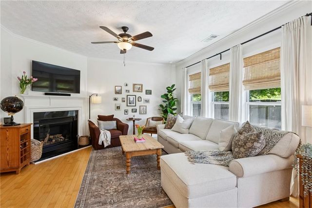 612 Laurel Bend, Canton, GA 30114