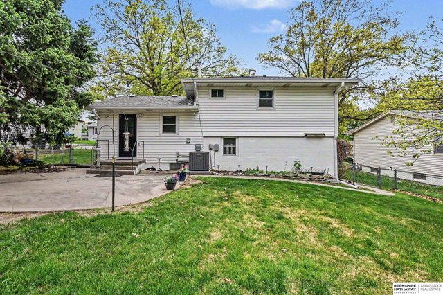 12624 O Street, Omaha, NE 68137