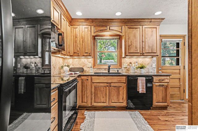 12624 O Street, Omaha, NE 68137