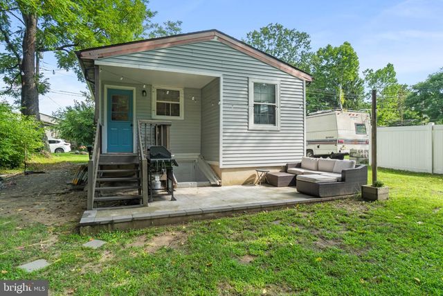 1 CROSS RD, Pine Hill, NJ 08021