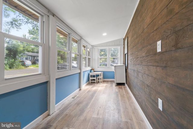 1 CROSS RD, Pine Hill, NJ 08021
