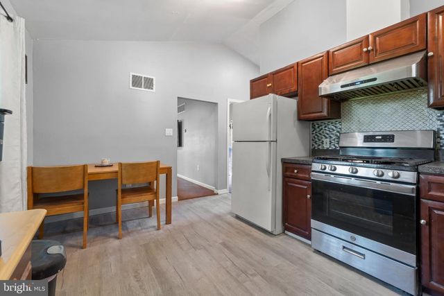 1 CROSS RD, Pine Hill, NJ 08021