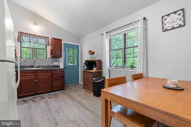 1 CROSS RD, Pine Hill, NJ 08021