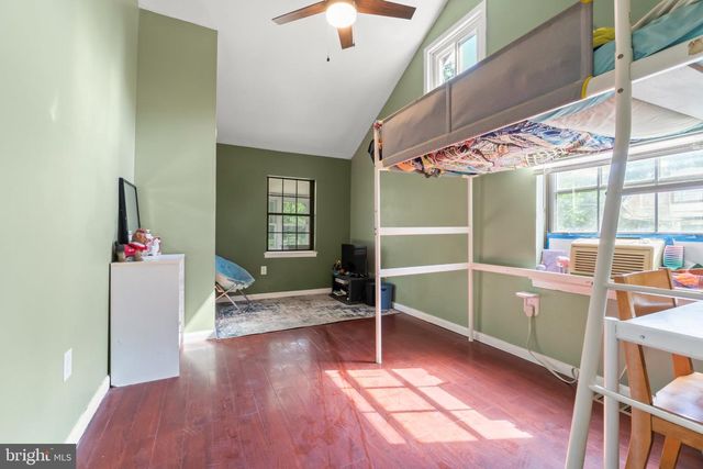 1 CROSS RD, Pine Hill, NJ 08021