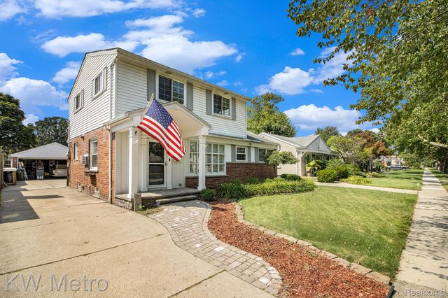 22948 Lingemann Street, St. Clair Shores, MI 48080