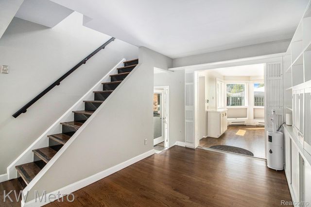 22948 Lingemann Street, St. Clair Shores, MI 48080