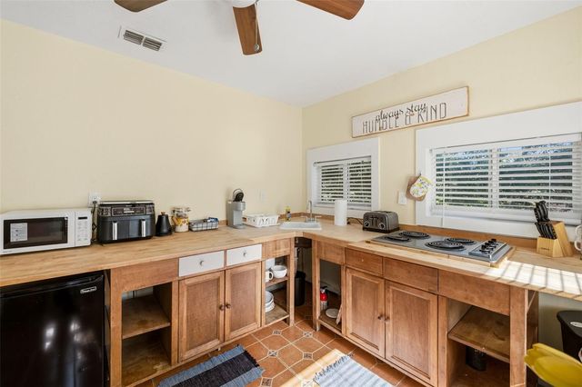 4701 3RD AVENUE S, St Petersburg, FL 33711