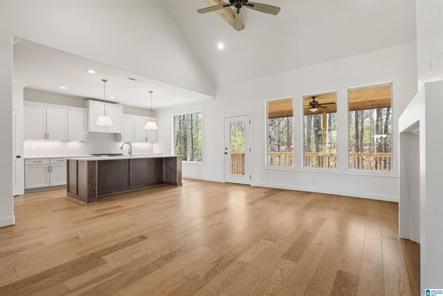 657 LIME CREEK WAY, Chelsea, AL 35043