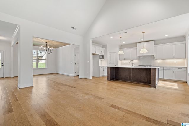 657 LIME CREEK WAY, Chelsea, AL 35043