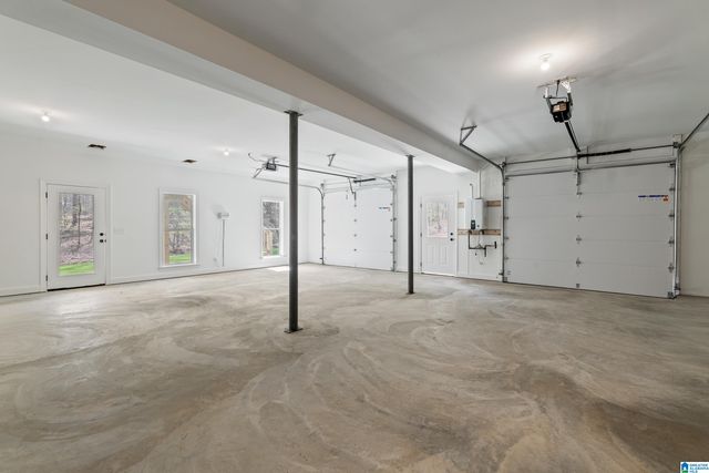 657 LIME CREEK WAY, Chelsea, AL 35043