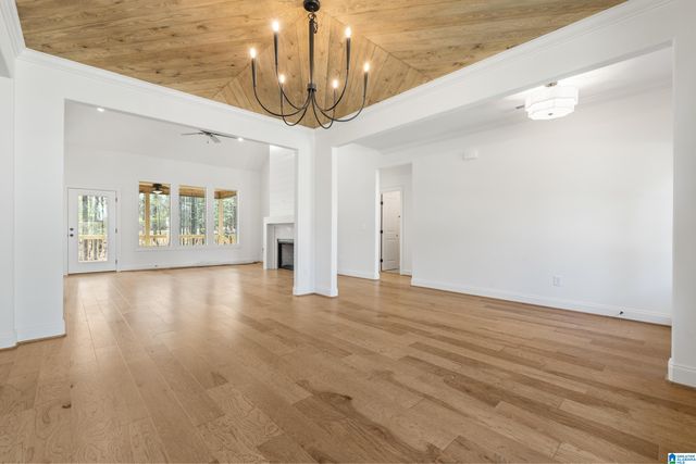 657 LIME CREEK WAY, Chelsea, AL 35043