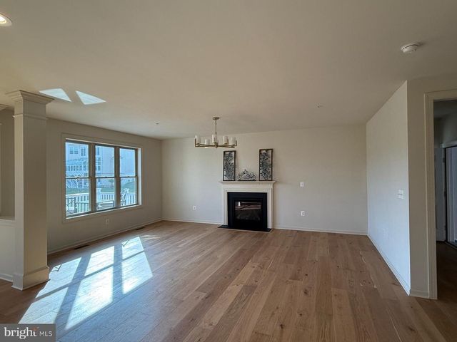 1108 AUTUMN BROOK AVE, Silver Spring, MD 20906
