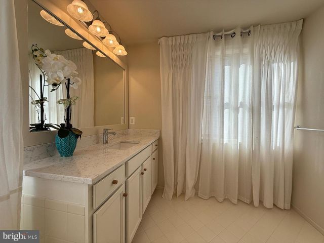 1108 AUTUMN BROOK AVE, Silver Spring, MD 20906